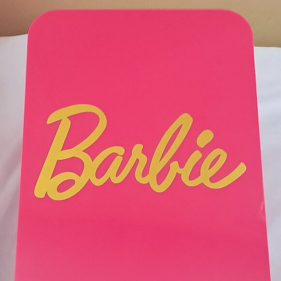 Barbie Mini Fridge  Thermoelectric Cooler. Brand New with Tag, in a Box - Picture 11 of 17